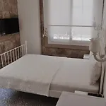 Muejde Alacati 호텔 *