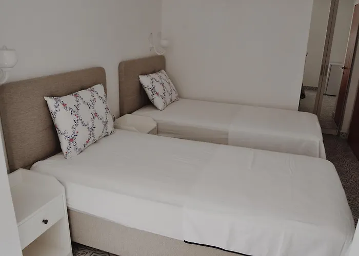 Muejde Alacati Szálloda *