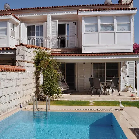 Muejde Alacati Çeşme