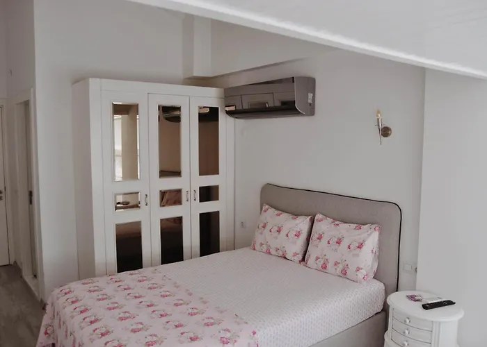 Müjde Alaçatı * Çeşme